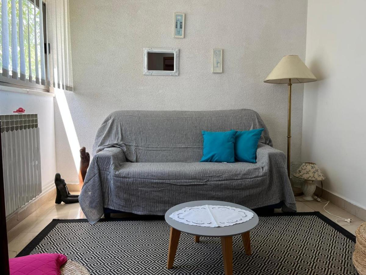 Apartment With Swimming Pool イェルサ エクステリア 写真